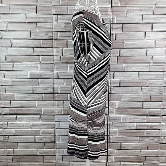 Motherhood Maternity sleeveless top Size S - Picture 5 of 9